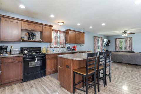 Tiny photo for 521 W Water Street, Pontiac, IL 61764 (MLS # 12714616)