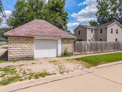 Tiny photo for 521 W Water Street, Pontiac, IL 61764 (MLS # 12714616)
