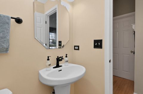 Tiny photo for 4781 Highwood Lane, Lake In The Hills, IL 60156 (MLS # 12535963)