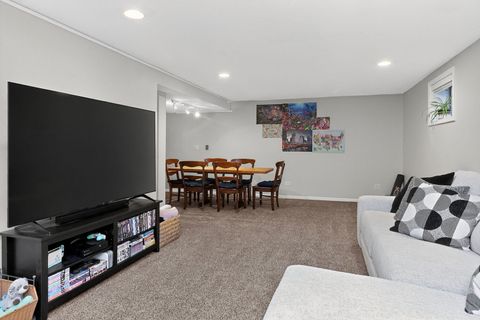 Tiny photo for 4781 Highwood Lane, Lake In The Hills, IL 60156 (MLS # 12535963)