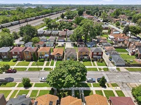 Tiny photo for 555 E 105th Street, Chicago, IL 60628 (MLS # 12694612)