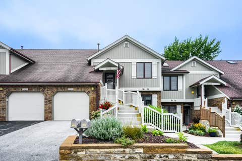 Photo of 13340 S Oakview Court #V2, Palos Heights, IL 60463 (MLS # 12731900)