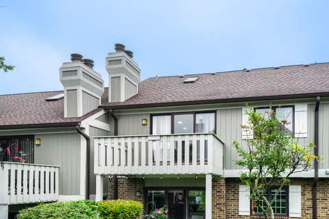 Tiny photo for 13340 S Oakview Court #V2, Palos Heights, IL 60463 (MLS # 12731900)