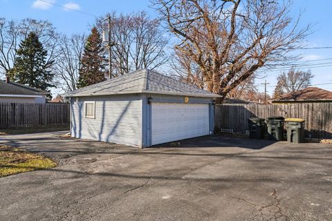 Tiny photo for 17858 Ridgewood Avenue, Lansing, IL 60438 (MLS # 12576614)