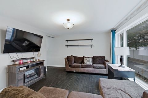 Tiny photo for 200 Linn Court #C, North Aurora, IL 60542 (MLS # 12576795)