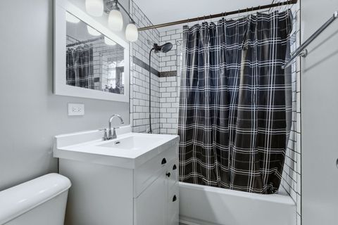 Tiny photo for 200 Linn Court #C, North Aurora, IL 60542 (MLS # 12576795)