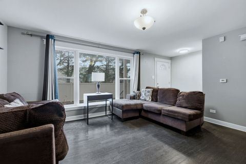 Tiny photo for 200 Linn Court #C, North Aurora, IL 60542 (MLS # 12576795)