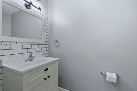 Tiny photo for 200 Linn Court #C, North Aurora, IL 60542 (MLS # 12576795)