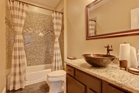 Tiny photo for 655 S Buckingham Court, Lake Forest, IL 60045 (MLS # 12723483)