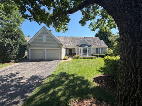 Photo of 655 S Buckingham Court, Lake Forest, IL 60045 (MLS # 12723483)