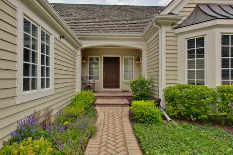 Tiny photo for 655 S Buckingham Court, Lake Forest, IL 60045 (MLS # 12723483)