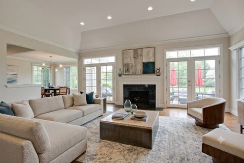 Tiny photo for 655 S Buckingham Court, Lake Forest, IL 60045 (MLS # 12723483)