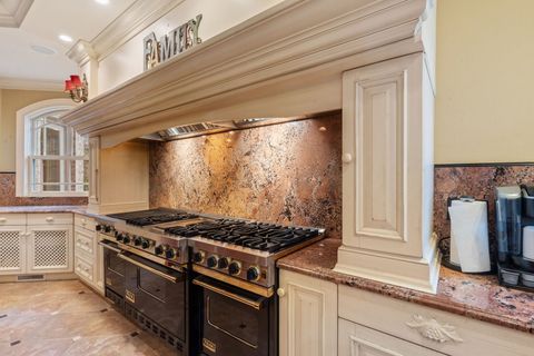 Tiny photo for 561 W 58th Street, Hinsdale, IL 60521 (MLS # 12511280)