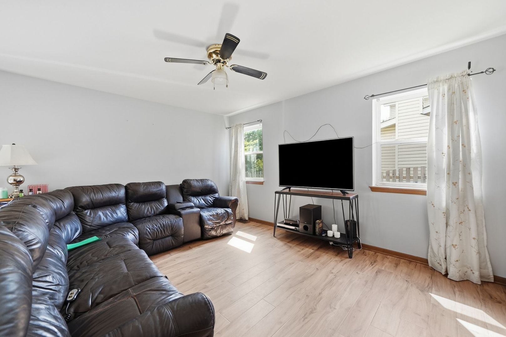 1141 Golden Oaks Parkway