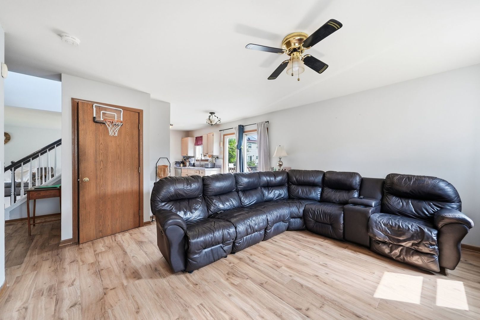 1141 Golden Oaks Parkway