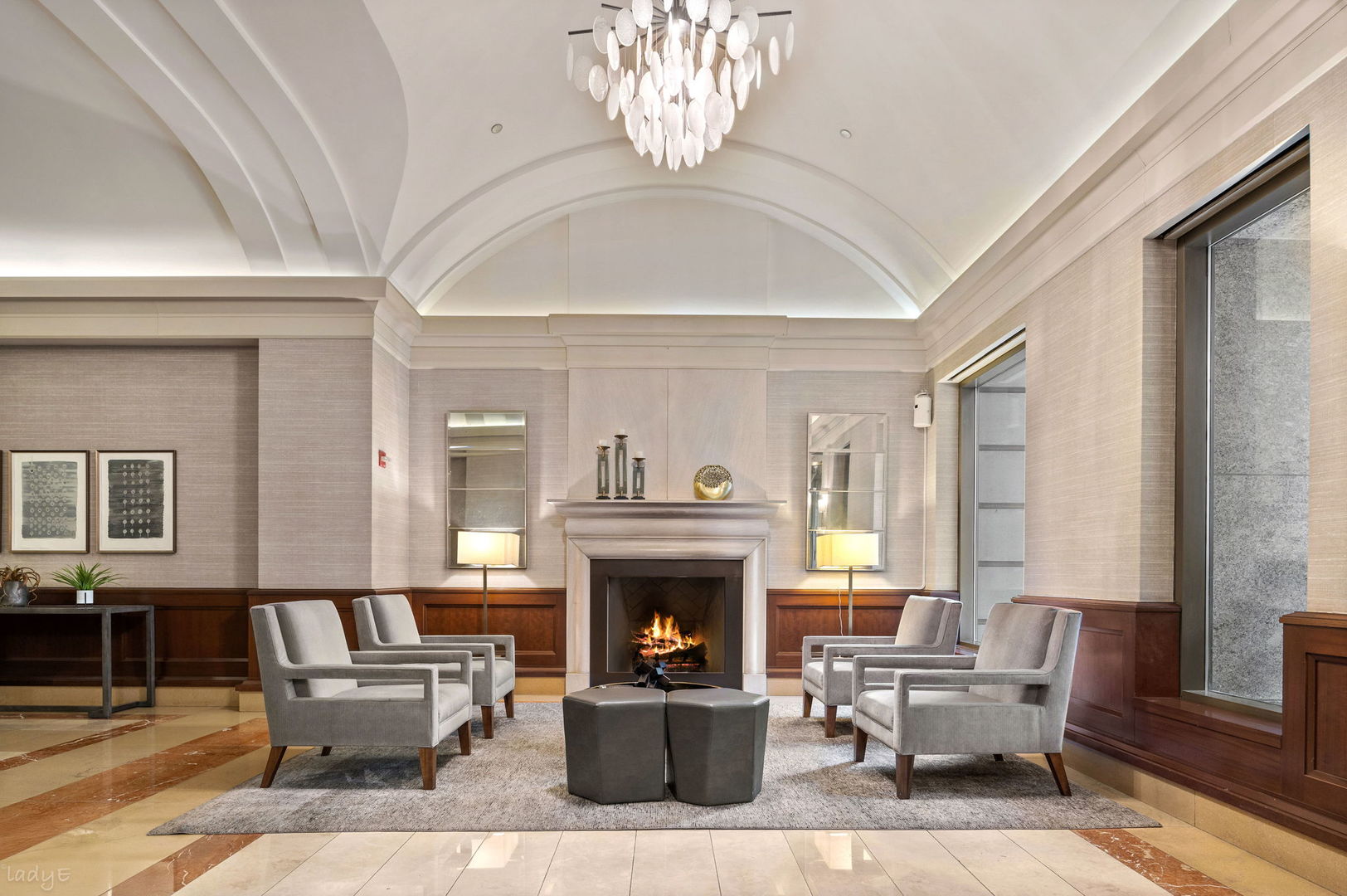 25 E Superior Street 3601
