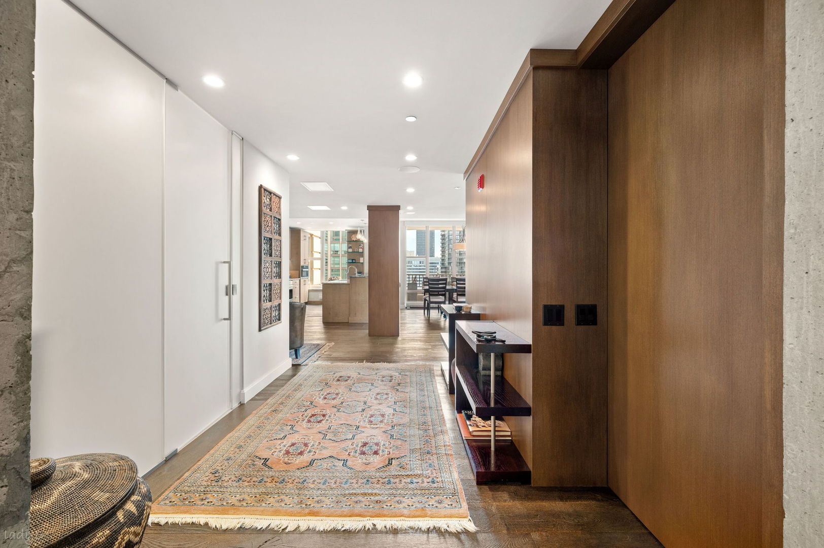 25 E Superior Street 3601