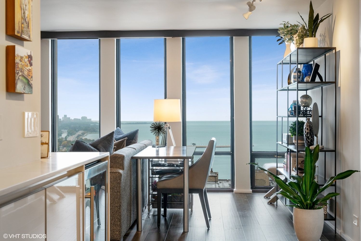 200 E Delaware Place 32B