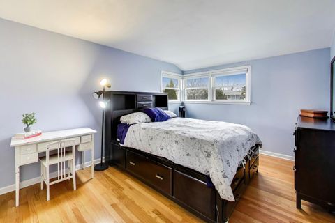 Tiny photo for 713 S William Street, Mount Prospect, IL 60056 (MLS # 12571893)