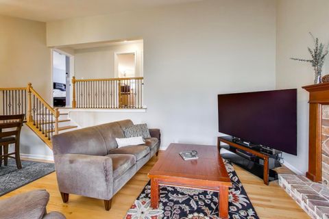 Tiny photo for 713 S William Street, Mount Prospect, IL 60056 (MLS # 12571893)