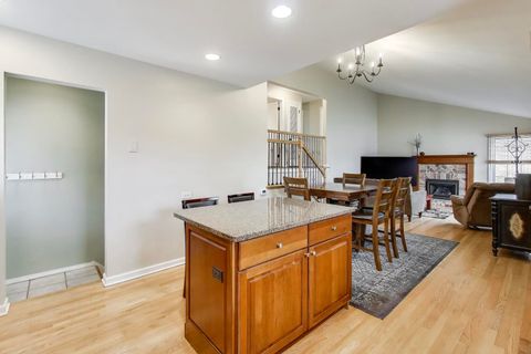 Tiny photo for 713 S William Street, Mount Prospect, IL 60056 (MLS # 12571893)