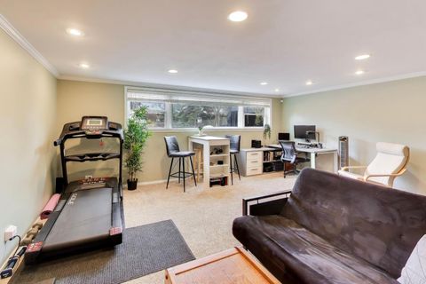 Tiny photo for 713 S William Street, Mount Prospect, IL 60056 (MLS # 12571893)