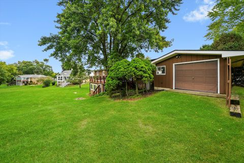 Tiny photo for 1406 W Lincoln Road, McHenry, IL 60051 (MLS # 12486543)
