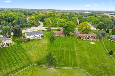 Tiny photo for 1406 W Lincoln Road, McHenry, IL 60051 (MLS # 12486543)