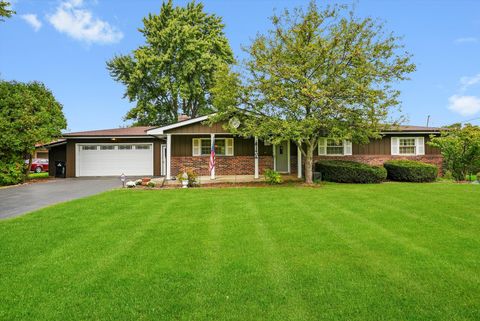Photo of 1406 W Lincoln Road, McHenry, IL 60051 (MLS # 12486543)