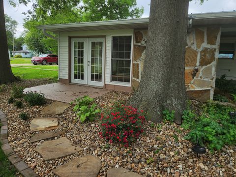 Tiny photo for 211 E Depew Street, Odin, IL 62870 (MLS # 12649804)