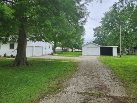 Tiny photo for 211 E Depew Street, Odin, IL 62870 (MLS # 12649804)