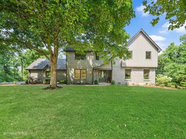 28w600 Indian Knoll Road West Chicago IL 60185