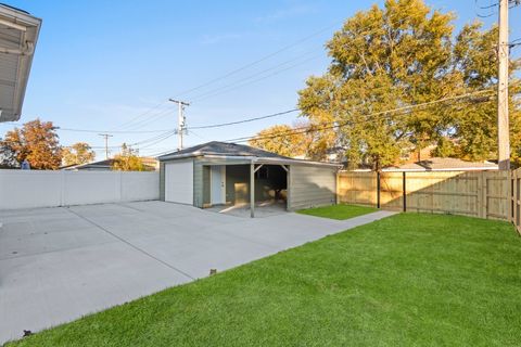 Tiny photo for 1619 N 20th Avenue, Melrose Park, IL 60160 (MLS # 12538960)