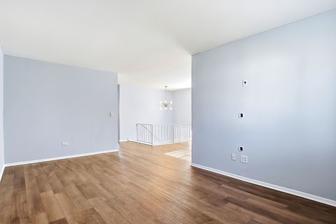 Tiny photo for 1500 Oak Valley Drive, Cary, IL 60013 (MLS # 12521222)