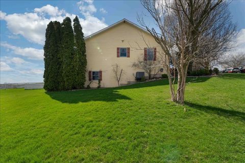 Tiny photo for 17207 Chase Road, DeKalb, IL 60115 (MLS # 12616841)