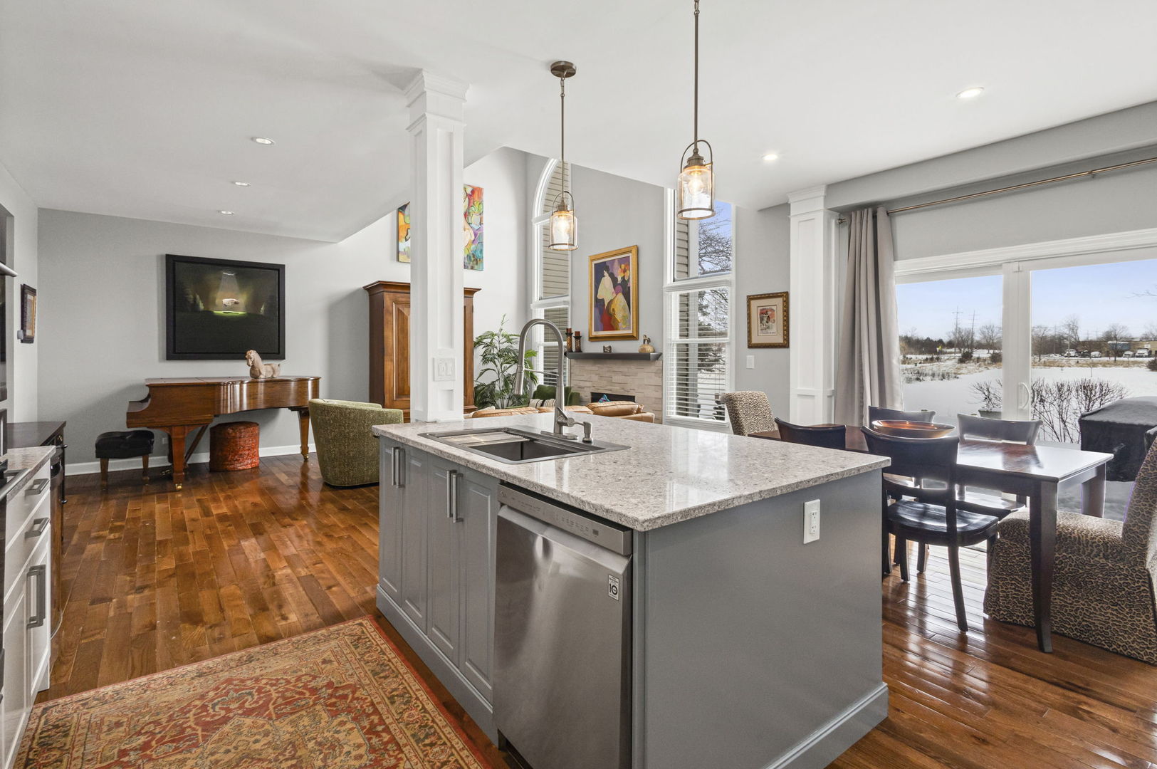 546 W Bridge View Court