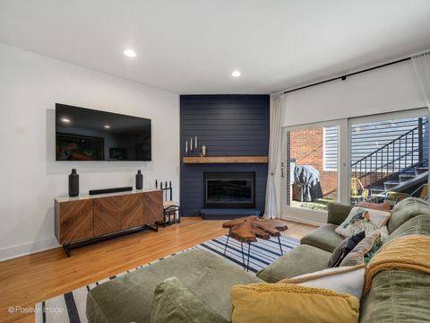 Tiny photo for 1339 N Wolcott Avenue #B, Chicago, IL 60622 (MLS # 12593779)