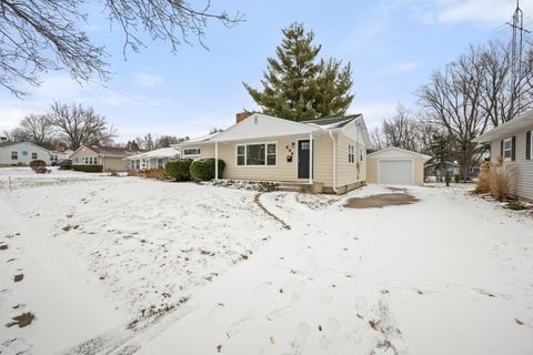 Tiny photo for 400 Kishwaukee Drive, Sycamore, IL 60178 (MLS # 12547889)