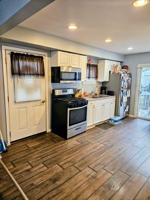 Tiny photo for 1213 W Main Street, Ottawa, IL 61350 (MLS # 12487519)