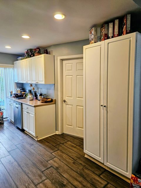 Tiny photo for 1213 W Main Street, Ottawa, IL 61350 (MLS # 12487519)