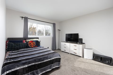 Tiny photo for 612 Silbury Court, McHenry, IL 60050 (MLS # 12679522)