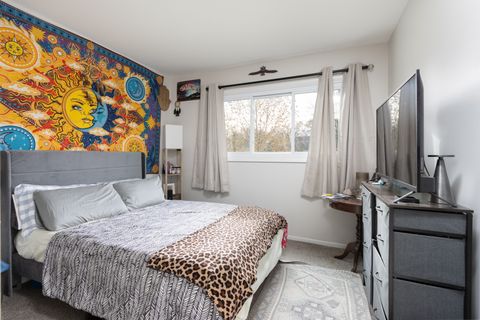 Tiny photo for 612 Silbury Court, McHenry, IL 60050 (MLS # 12679522)