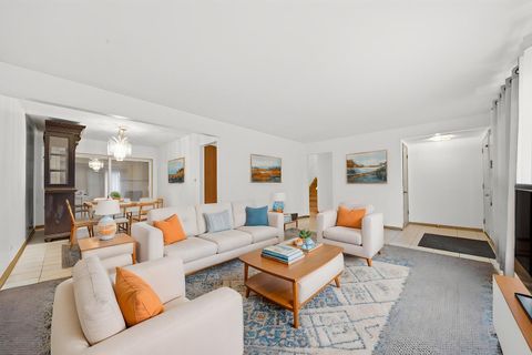 Tiny photo for 452 E 167th Street, South Holland, IL 60473 (MLS # 12586866)