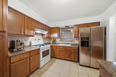 Tiny photo for 452 E 167th Street, South Holland, IL 60473 (MLS # 12586866)