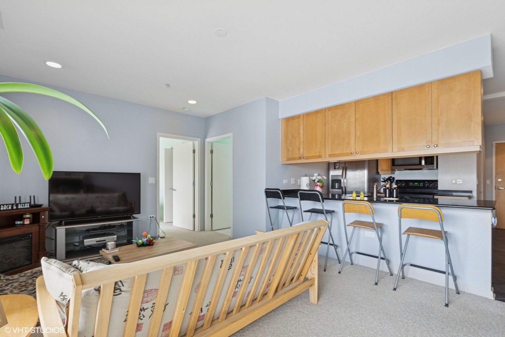 1210 Chicago Avenue 508A