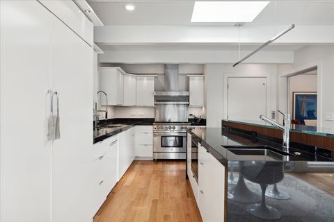 Tiny photo for 1436 S Estate Lane, Lake Forest, IL 60045 (MLS # 12542362)