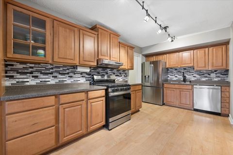 Tiny photo for 5332 Crescent Lane #C, Oak Forest, IL 60452 (MLS # 12583256)