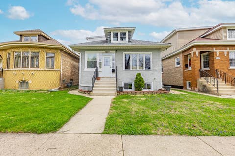Tiny photo for 3739 Clinton Avenue, Berwyn, IL 60402 (MLS # 12657482)