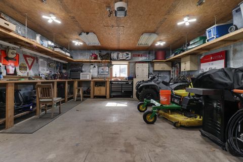 Tiny photo for 431 9TH Street, Lincoln, IL 62656 (MLS # 12567589)