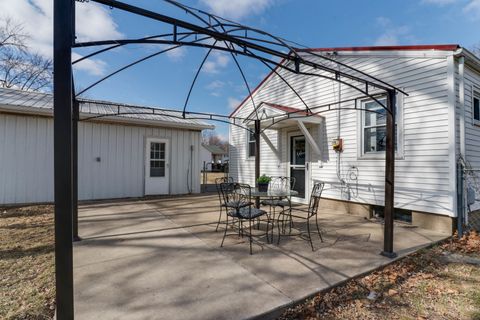 Tiny photo for 431 9TH Street, Lincoln, IL 62656 (MLS # 12567589)